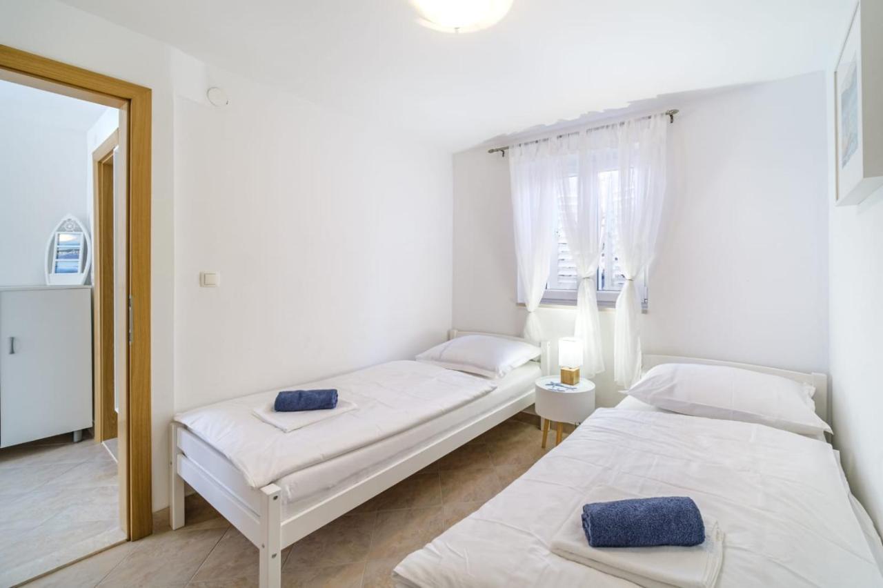 סופטאר Apartmani P&S מראה חיצוני תמונה